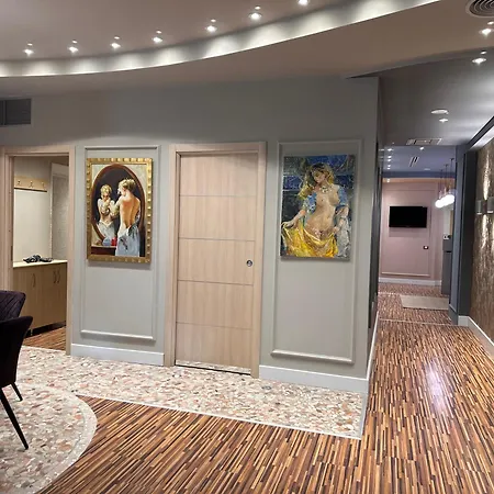 Maxi Wellness Apartment *